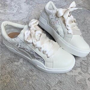 Elegant White Lace Women's Sneakers